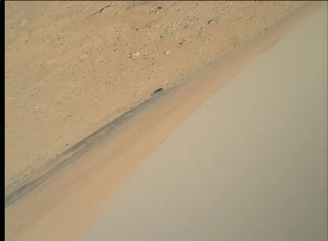 Sol 406: Mars Hand Lens Imager (MAHLI)