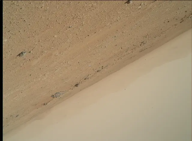 Sol 413: Mars Hand Lens Imager (MAHLI)