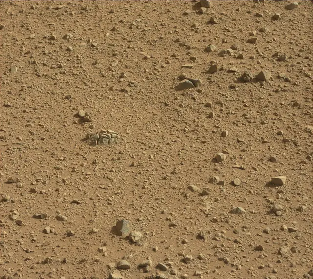 Sol 421: Mast Camera (Mastcam)