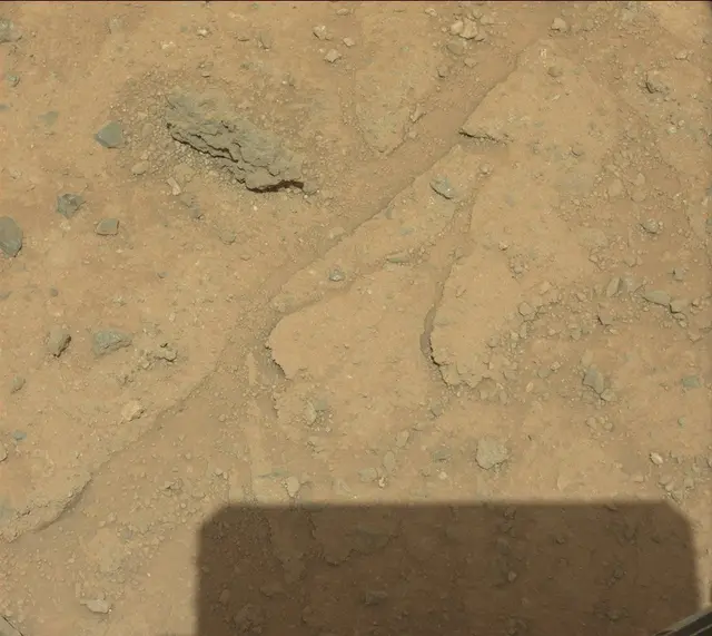 Sol 424: Mast Camera (Mastcam)