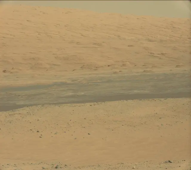 Sol 425: Mast Camera (Mastcam)
