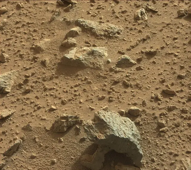 Sol 426: Mast Camera (Mastcam)