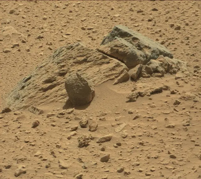 Sol 426: Mast Camera (Mastcam)