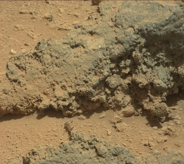 Sol 429: Mast Camera (Mastcam)