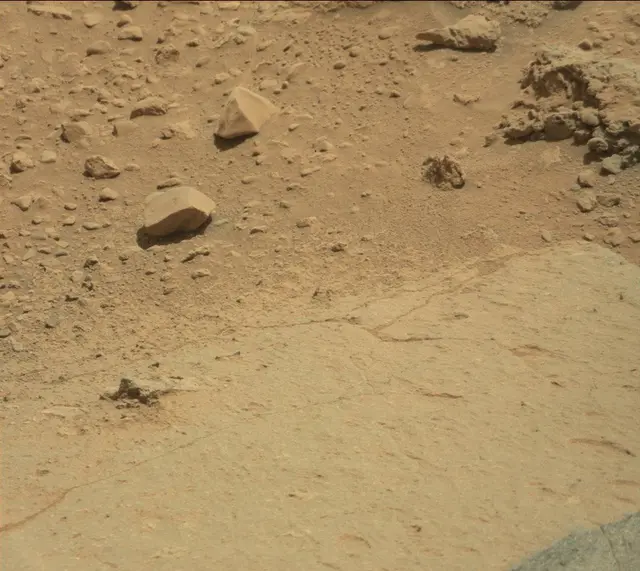 Sol 429: Mast Camera (Mastcam)
