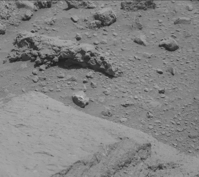 Sol 429: Mast Camera (Mastcam)