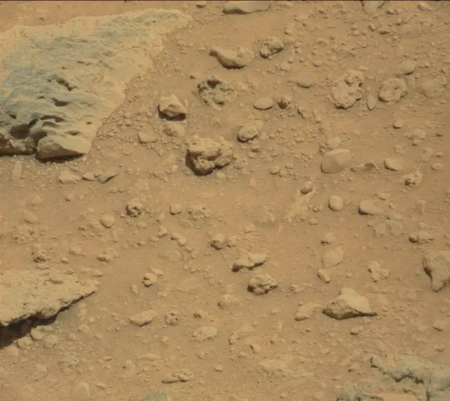 Sol 429: Mast Camera (Mastcam)