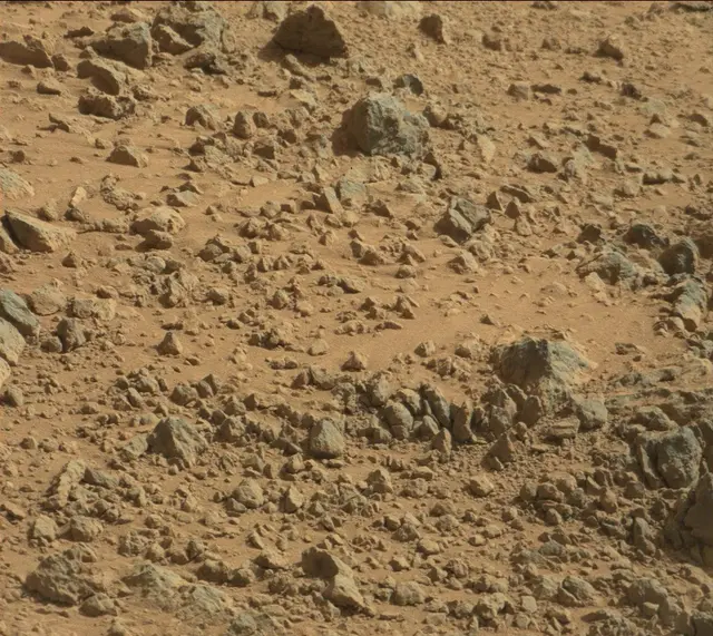Sol 435: Mast Camera (Mastcam)