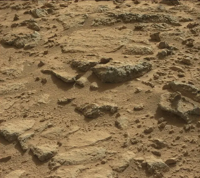 Sol 437: Mast Camera (Mastcam)