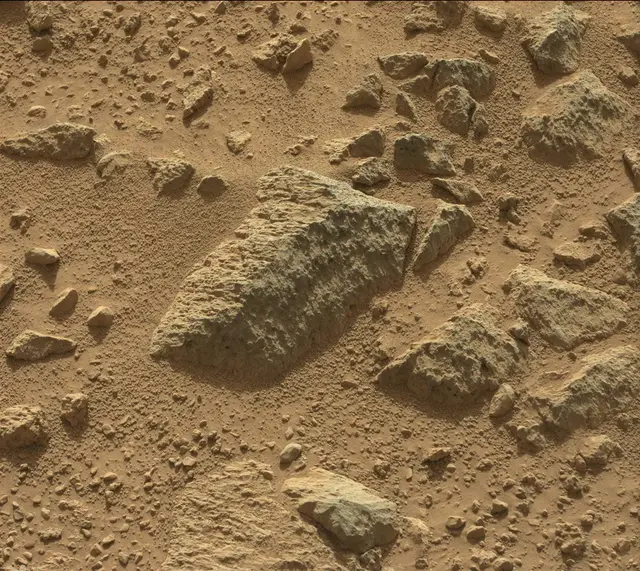 Sol 437: Mast Camera (Mastcam)