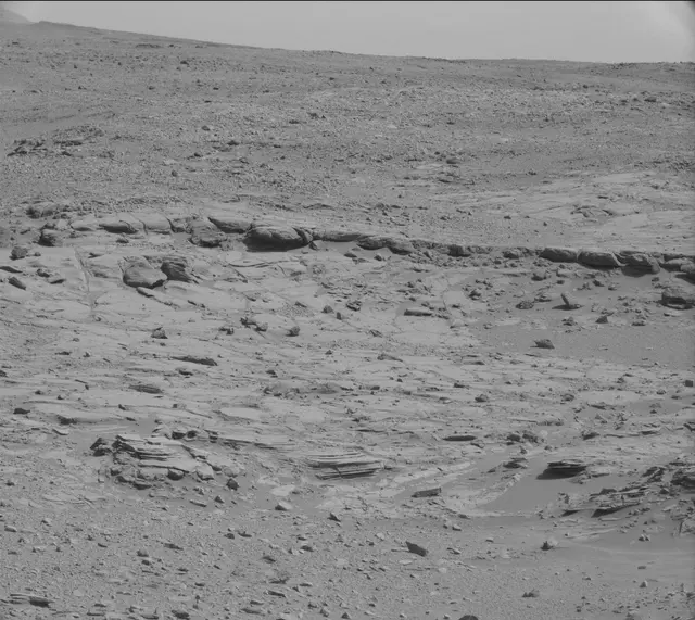 Sol 438: Mast Camera (Mastcam)