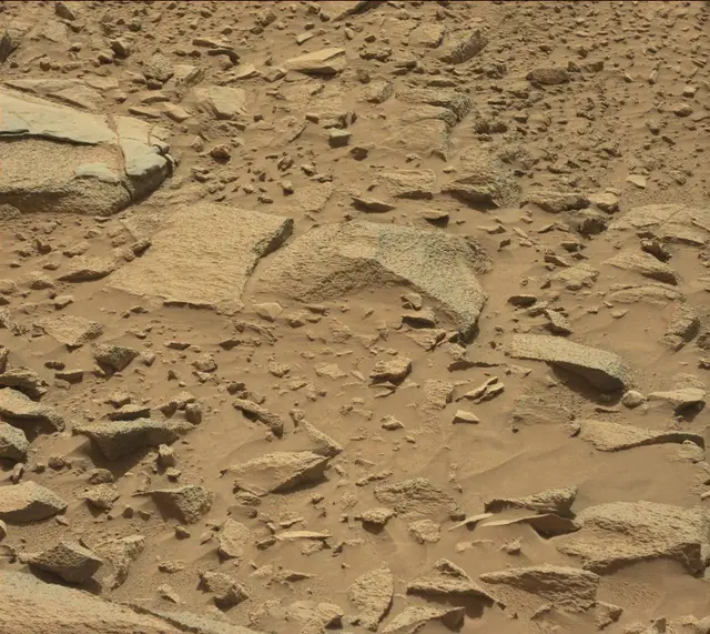 Sol 438: Mast Camera (Mastcam)