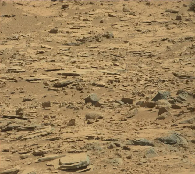 Sol 439: Mast Camera (Mastcam)