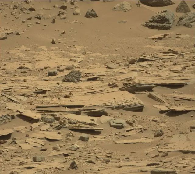 Sol 439: Mast Camera (Mastcam)