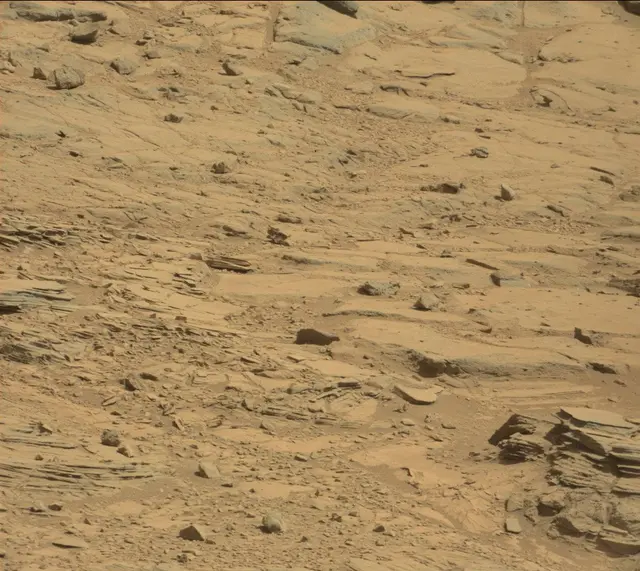 Sol 439: Mast Camera (Mastcam)