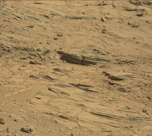 Sol 439: Mast Camera (Mastcam)