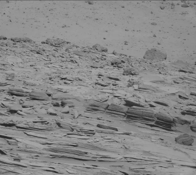Sol 439: Mast Camera (Mastcam)