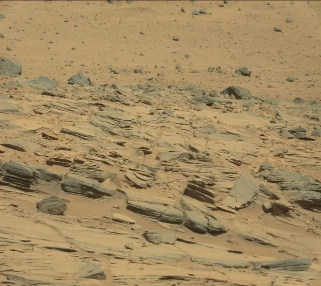 Sol 439: Mast Camera (Mastcam)