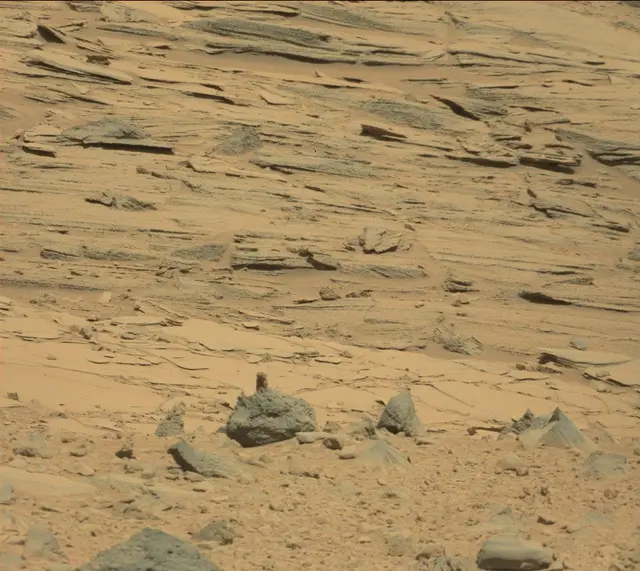 Sol 439: Mast Camera (Mastcam)