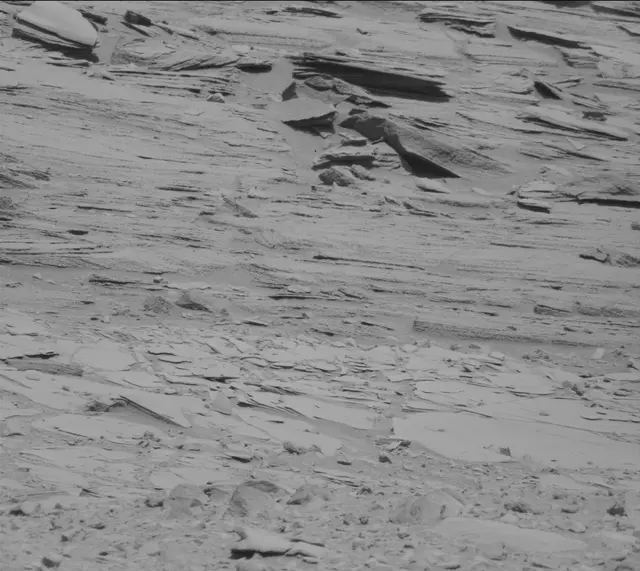 Sol 439: Mast Camera (Mastcam)