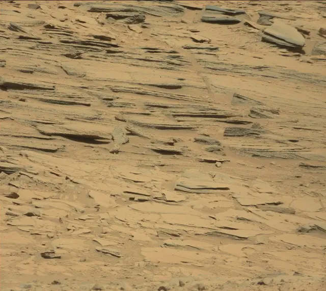 Sol 439: Mast Camera (Mastcam)