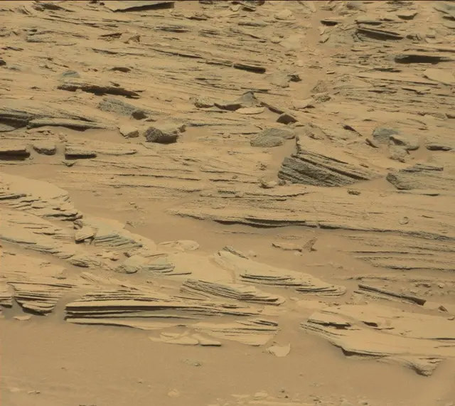 Sol 439: Mast Camera (Mastcam)