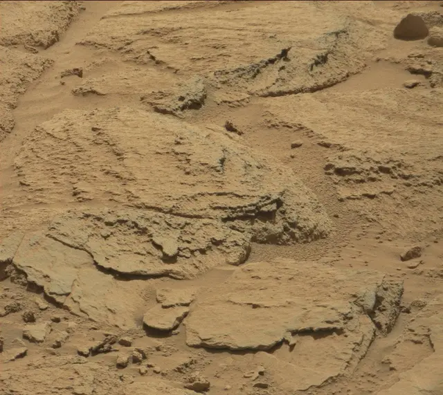 Sol 439: Mast Camera (Mastcam)