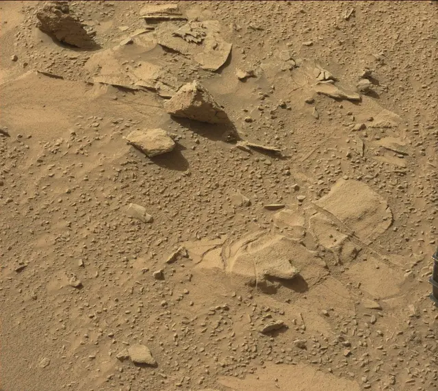 Sol 440: Mast Camera (Mastcam)