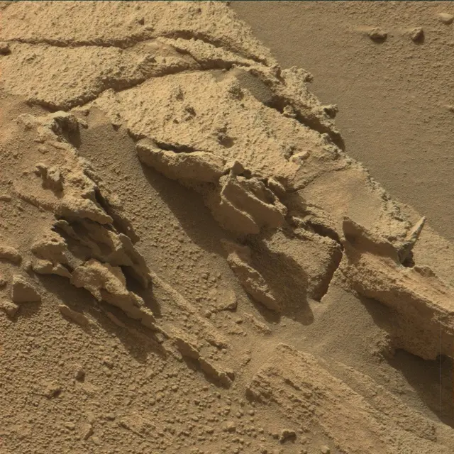 Sol 440: Mast Camera (Mastcam)