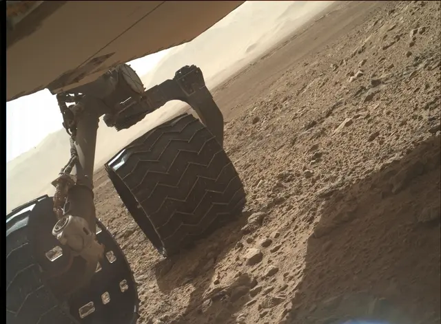 Sol 463: Mars Hand Lens Imager (MAHLI)