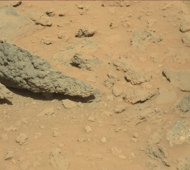 Sol 469: Mast Camera (Mastcam)