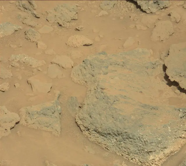 Sol 469: Mast Camera (Mastcam)