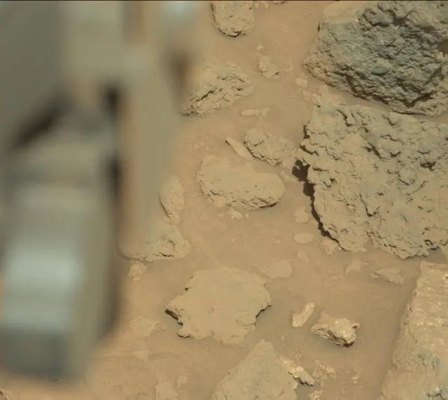 Sol 469: Mast Camera (Mastcam)