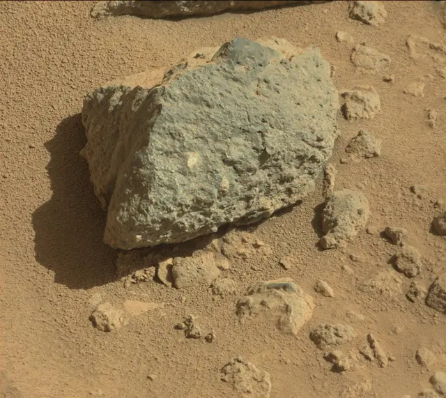 Sol 469: Mast Camera (Mastcam)