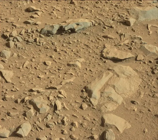Sol 470: Mast Camera (Mastcam)