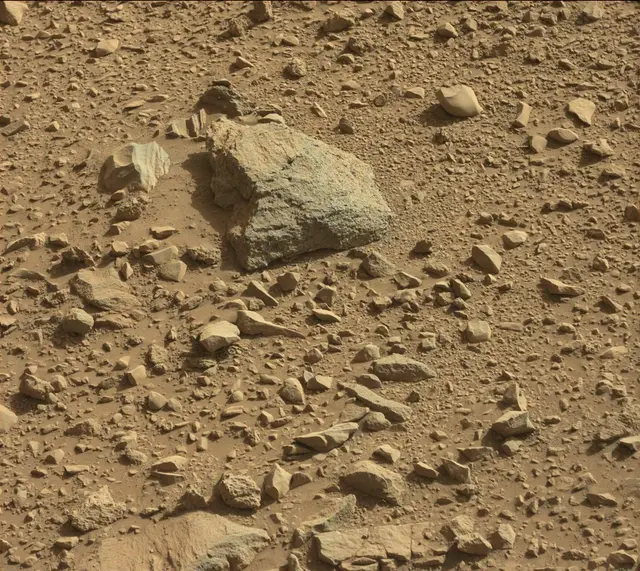 Sol 472: Mast Camera (Mastcam)