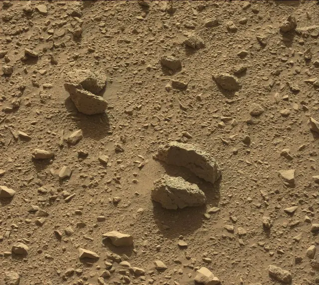 Sol 472: Mast Camera (Mastcam)