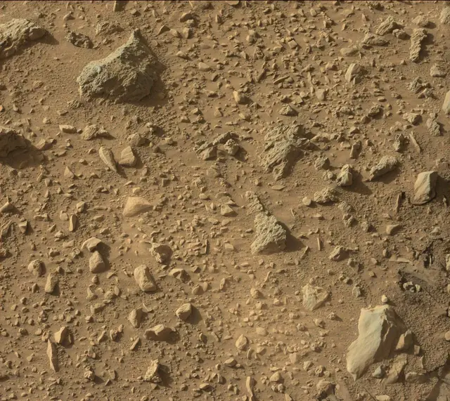 Sol 472: Mast Camera (Mastcam)