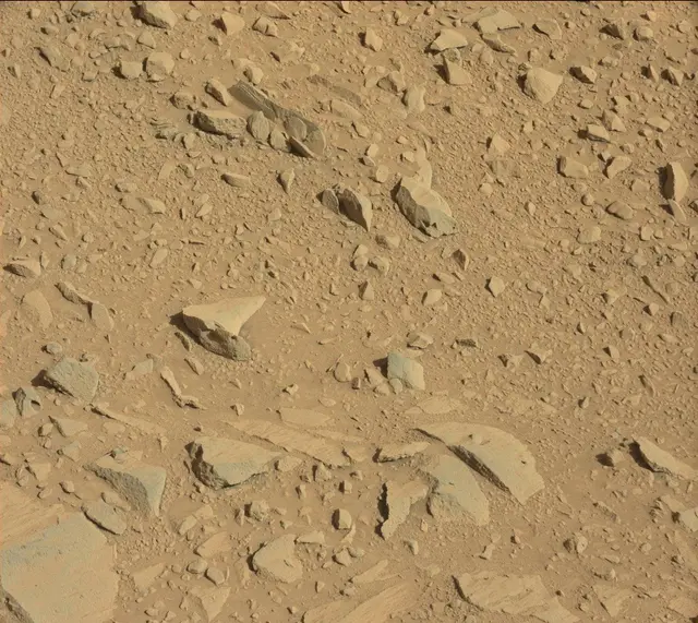 Sol 477: Mast Camera (Mastcam)