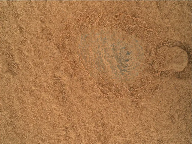 Sol 485: Mars Hand Lens Imager (MAHLI)