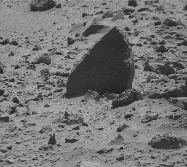 Sol 487: Mast Camera (Mastcam)