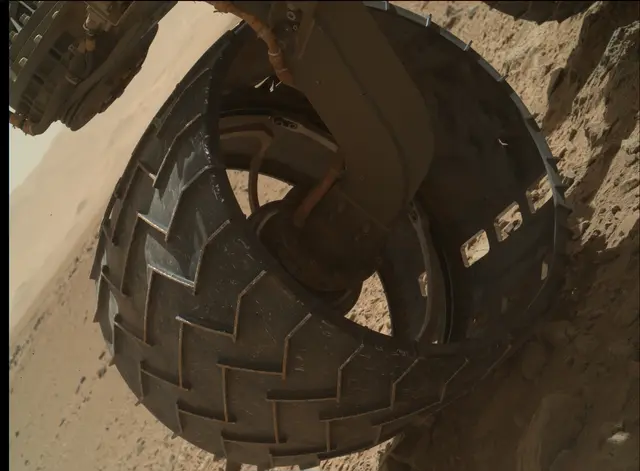 Sol 488: Mars Hand Lens Imager (MAHLI)