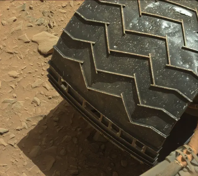 Sol 490: Mast Camera (Mastcam)