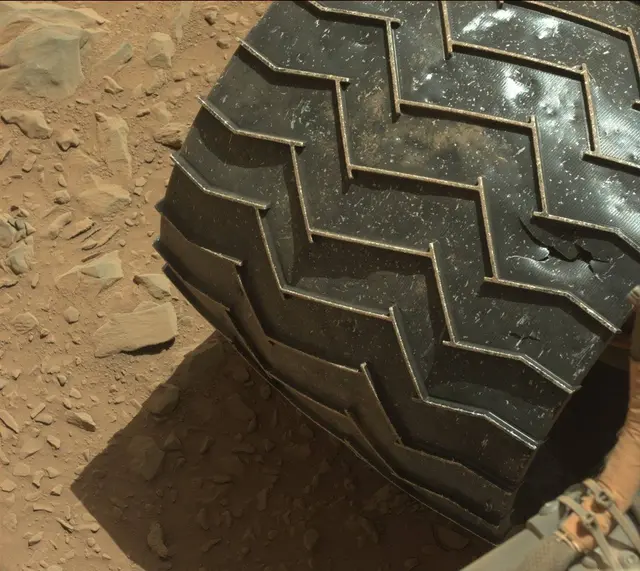 Sol 490: Mast Camera (Mastcam)
