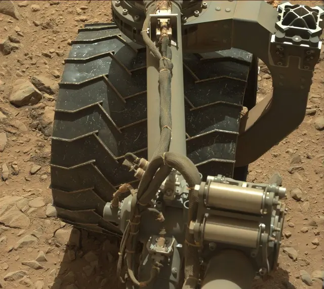 Sol 490: Mast Camera (Mastcam)