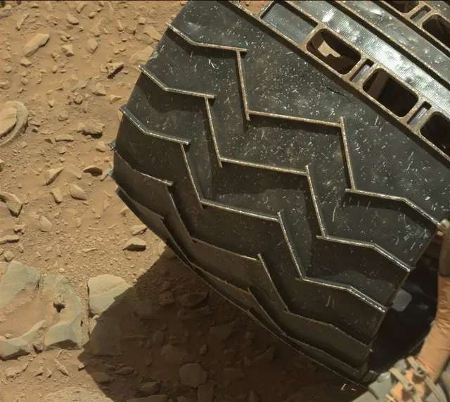 Sol 490: Mast Camera (Mastcam)