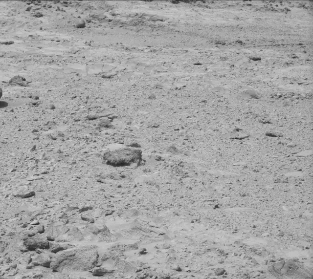 Sol 493: Mast Camera (Mastcam)