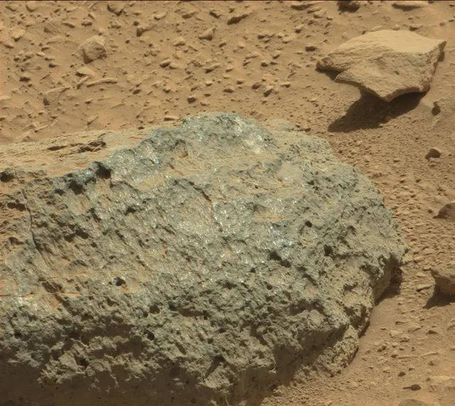 Sol 502: Mast Camera (Mastcam)