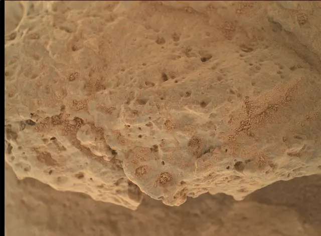 Sol 503: Mars Hand Lens Imager (MAHLI)