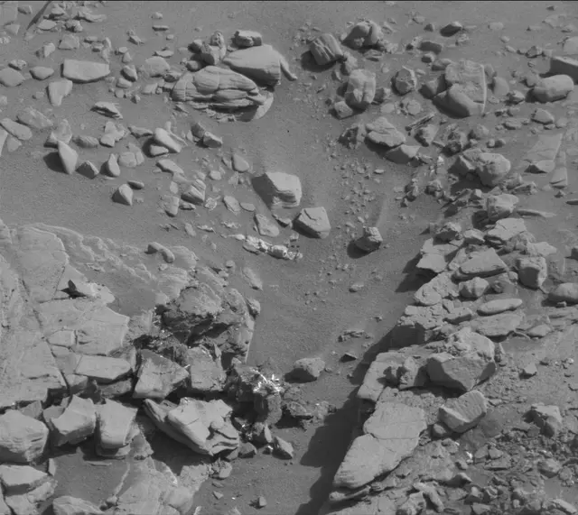 Sol 2503: Mast Camera (Mastcam)